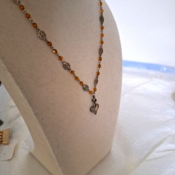 A Women's Delicate Beaded Necklace Pewter Heart Charm Fairy Core - Picture 9 of 9